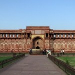 agra fort things to do